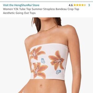 Crop top with beautiful flowers